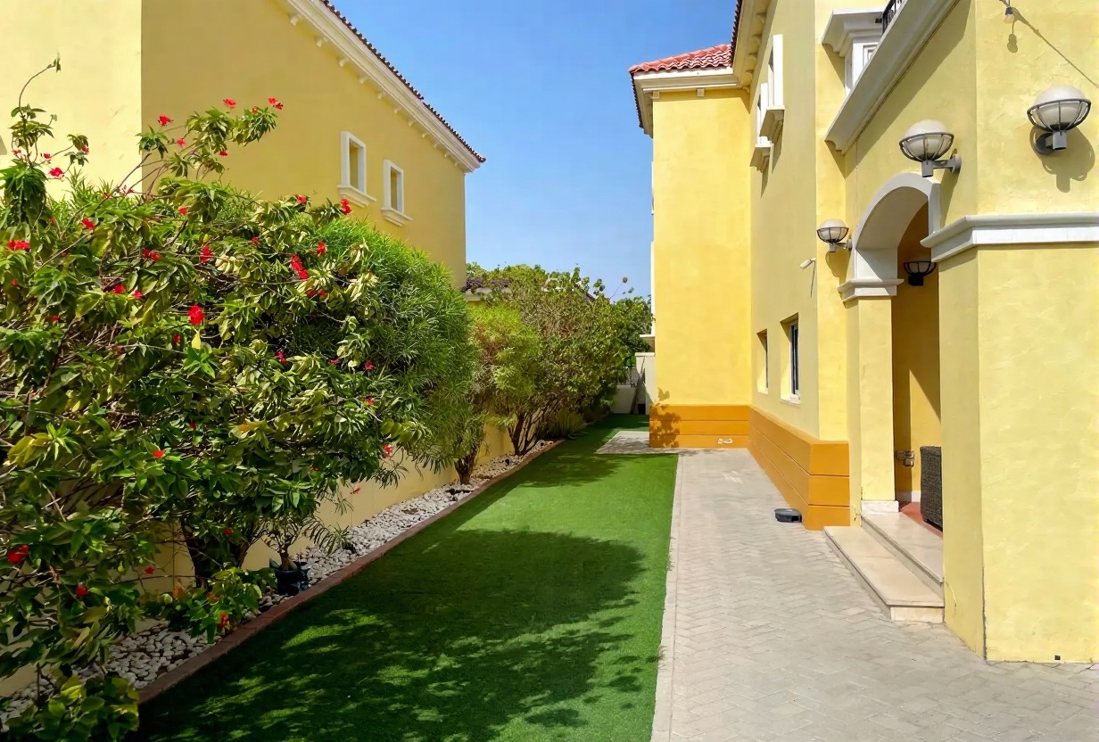 Vastu | Corner Villa | 3 BR | Lowest Rent