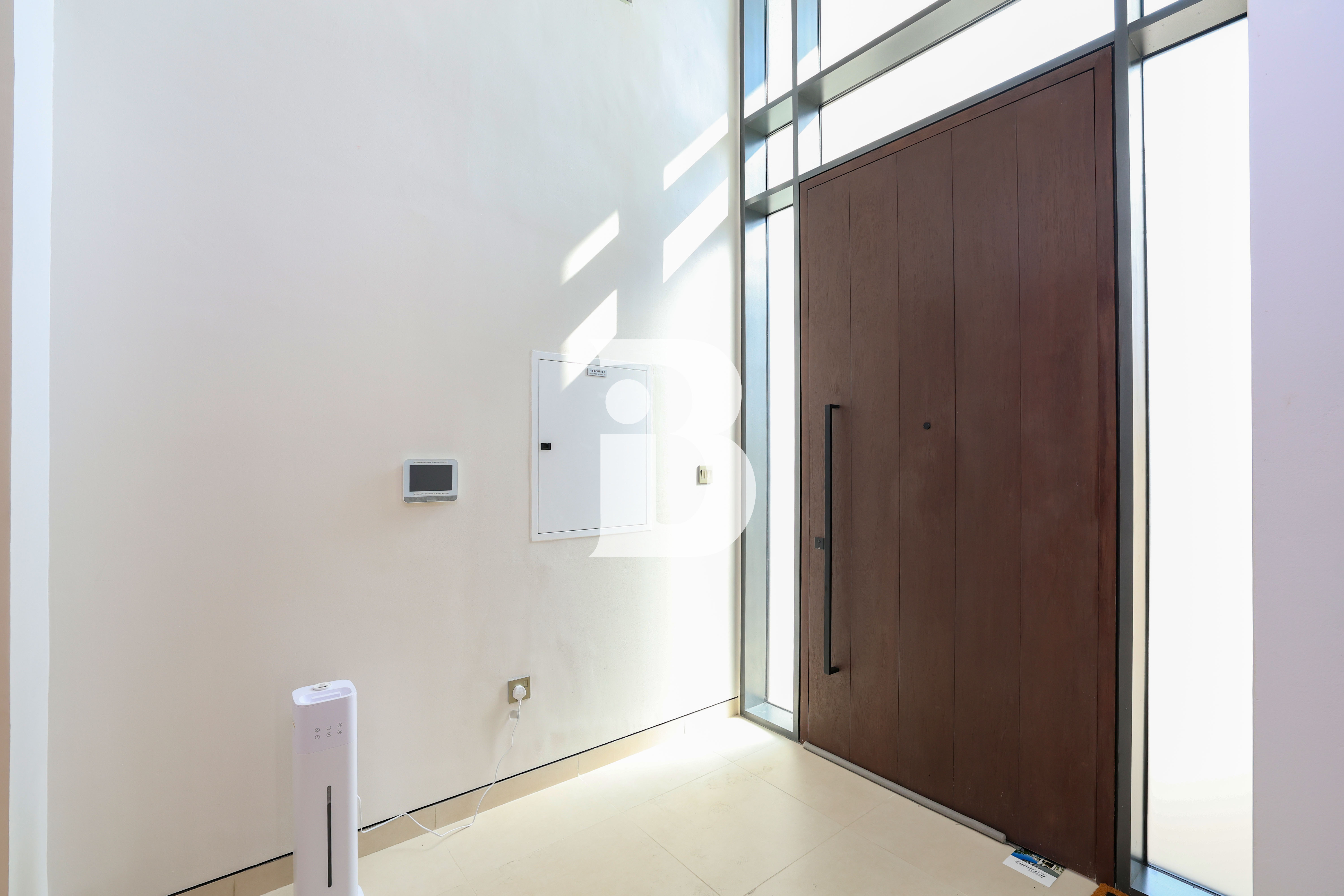 Exceptional | Prime Location Near Lagoon