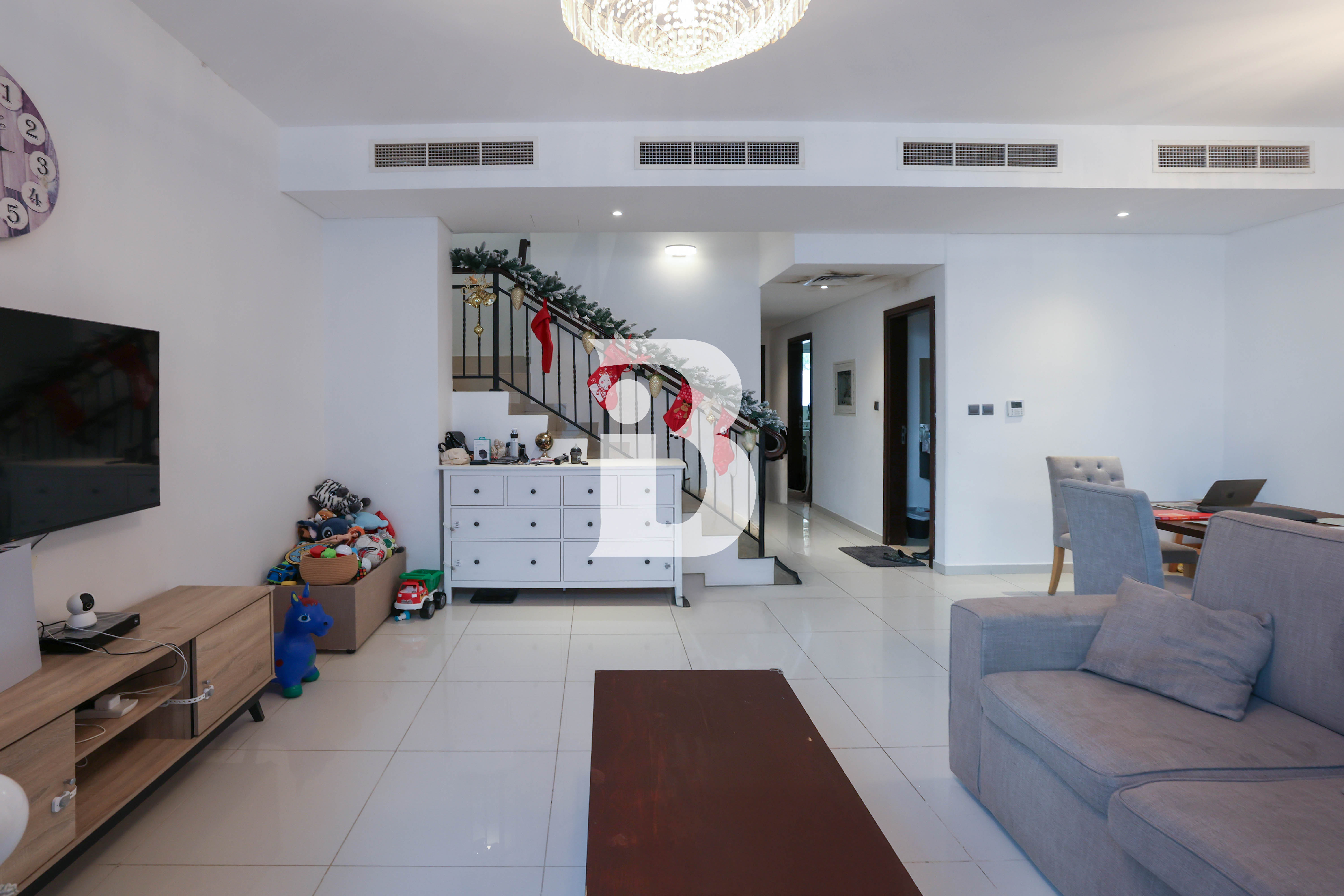 3Bedroom with Maid|Closed Kitchen|Rented