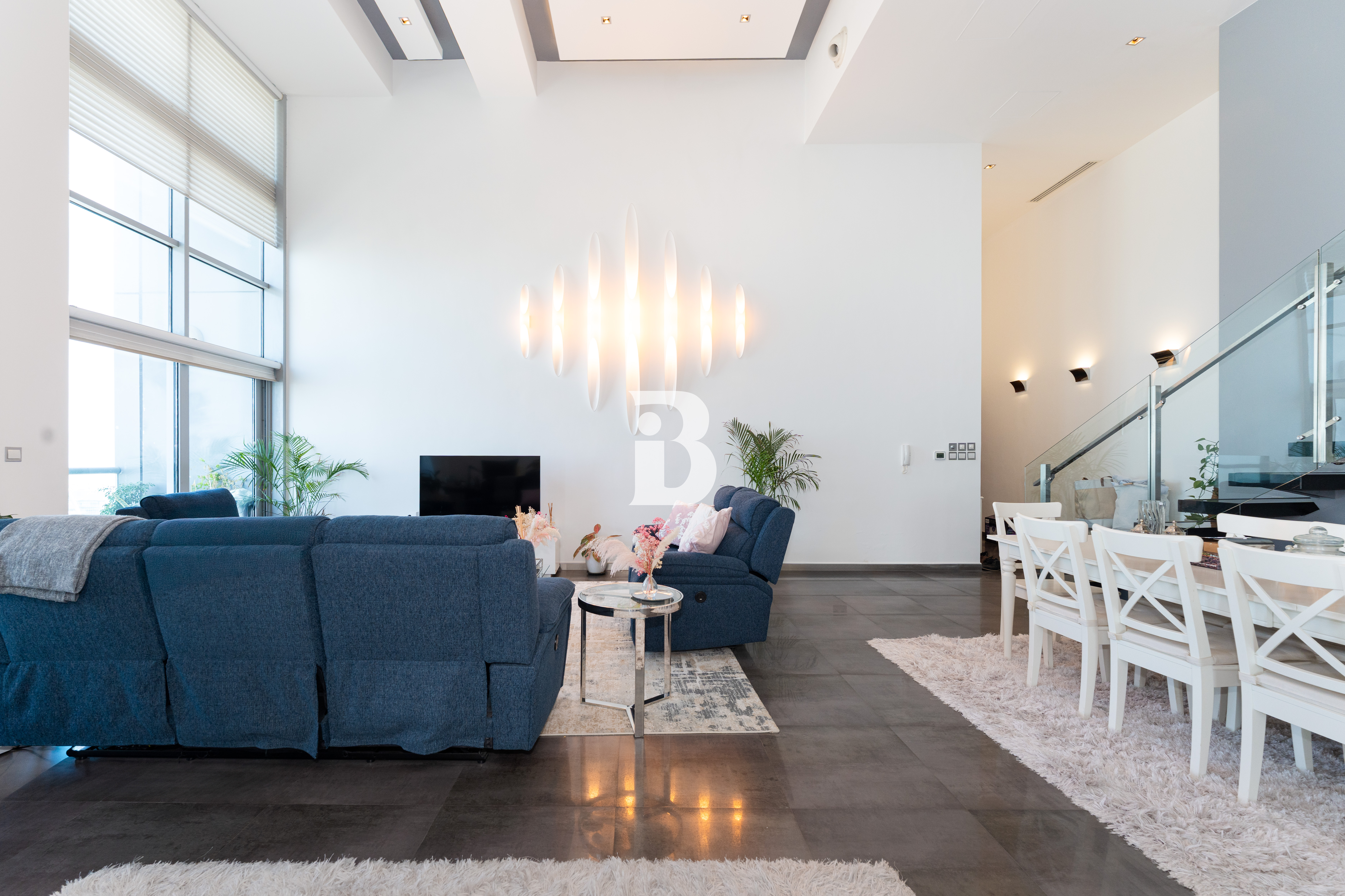 LOFT APARTMENT I SKYLINE VIEW I CALL NOW