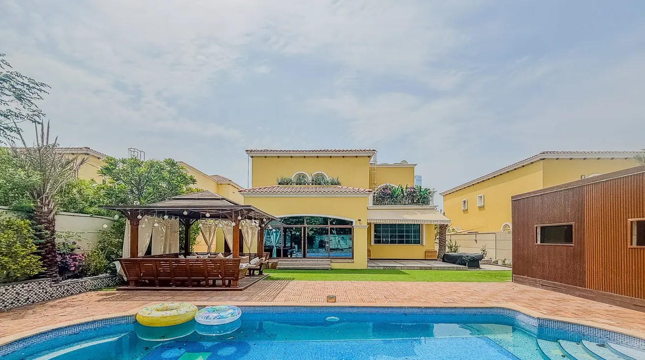 4 Bedroom Large | Pool | Extended | Sauna