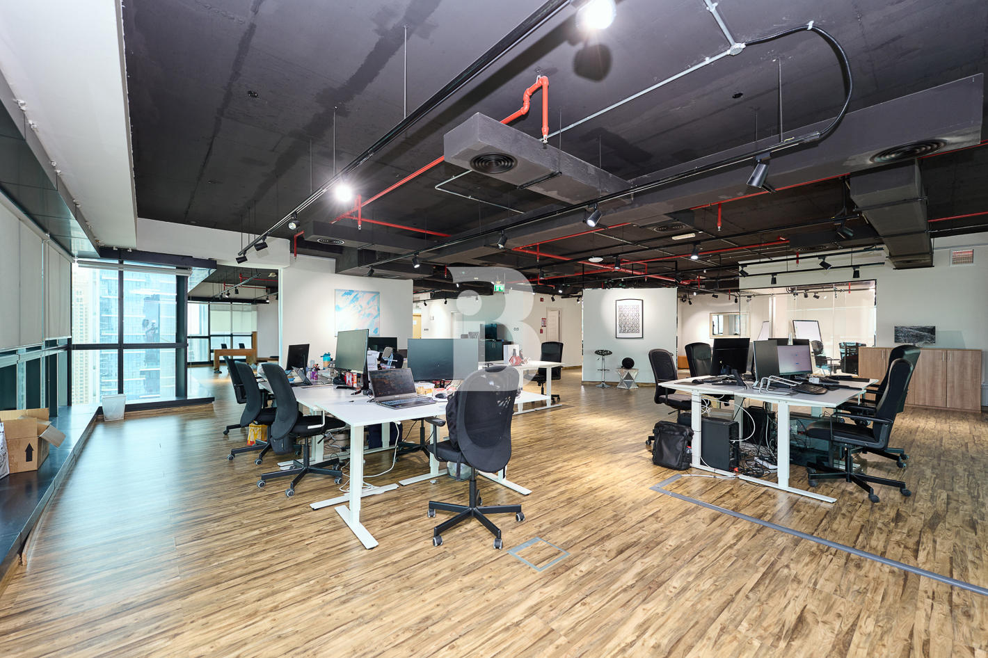 Spacious and Furnished Office | JBC 4