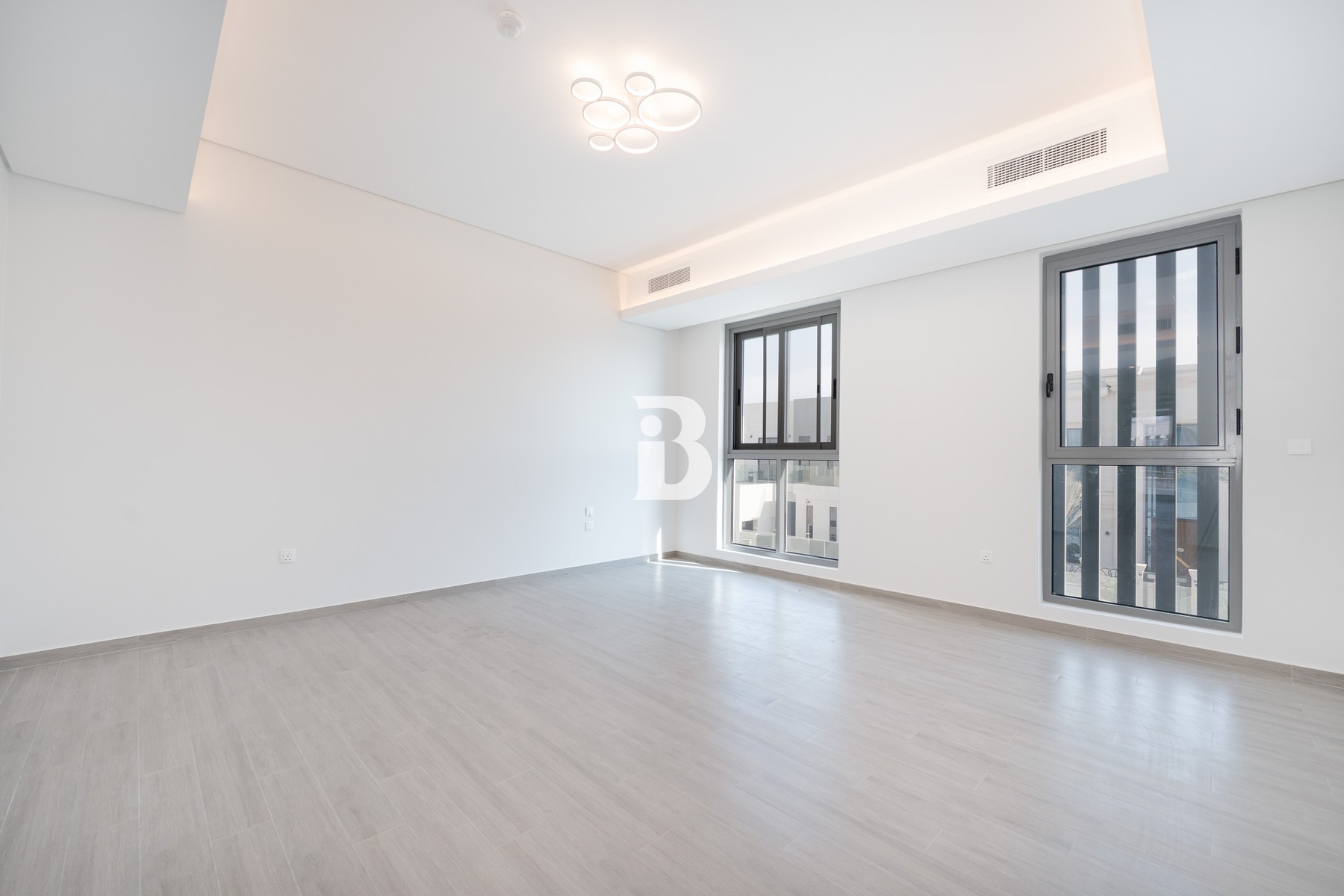 Custom 7 Bedroom | Rooftop | Skyline Views