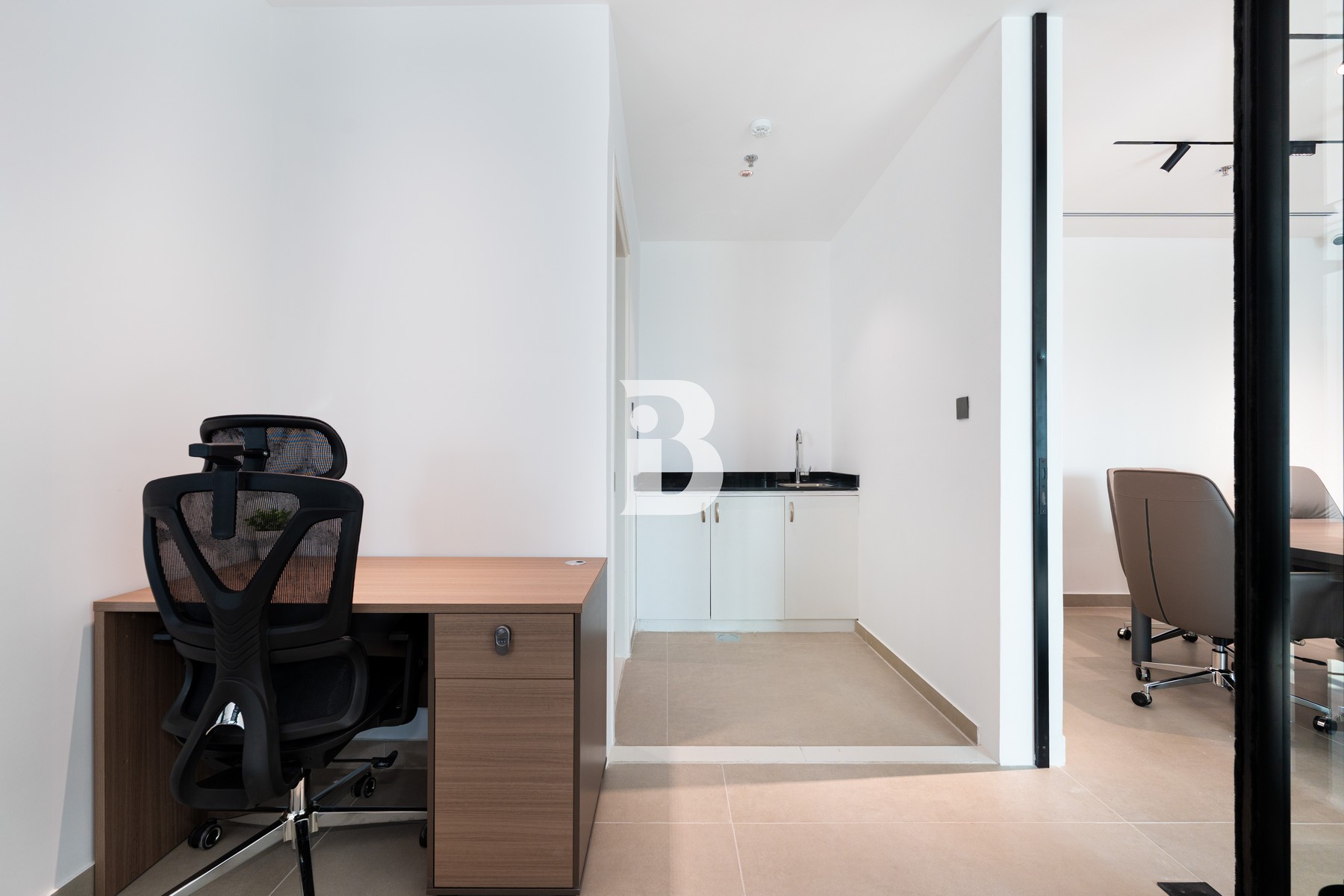 IMPRESSIVE OFFICE | NEAR METRO | HIGH FLOOR