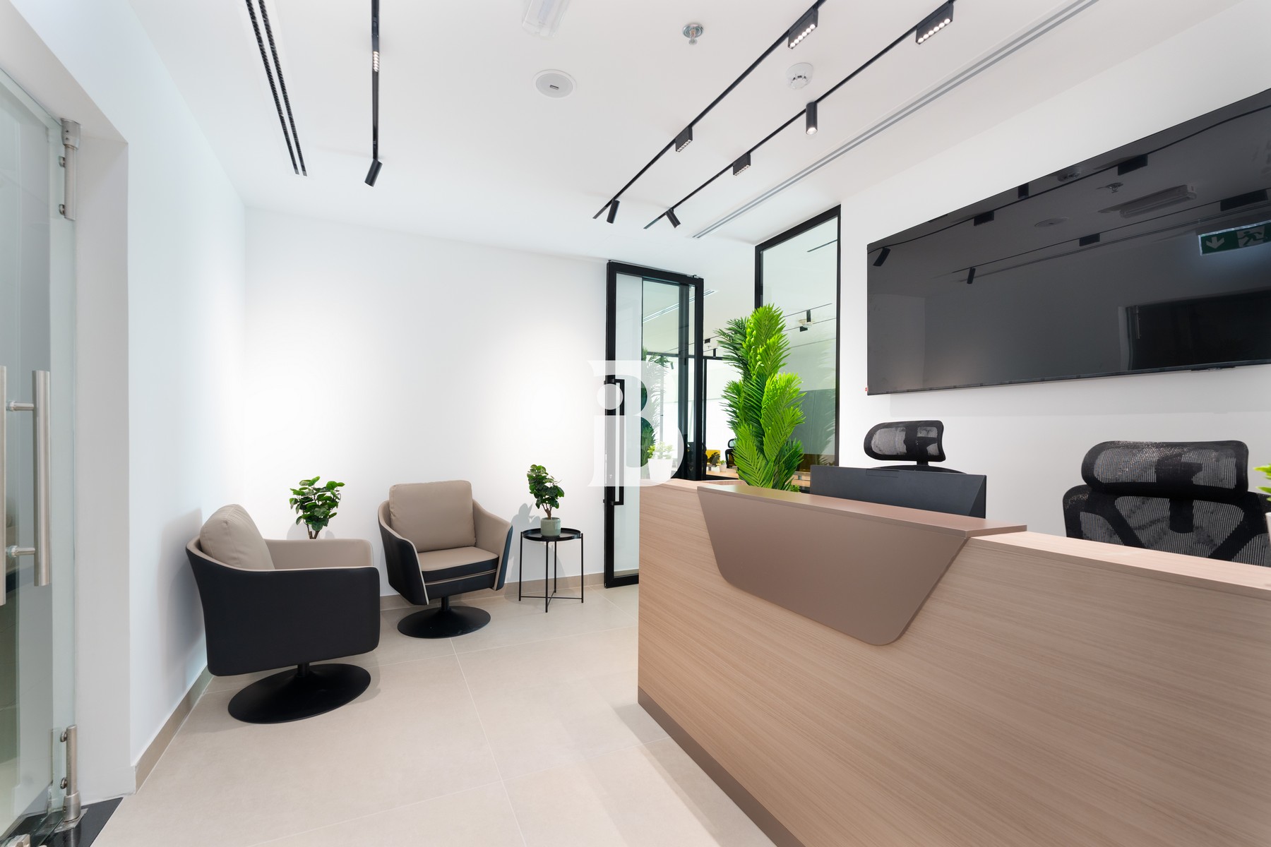 IMPRESSIVE OFFICE | NEAR METRO | HIGH FLOOR