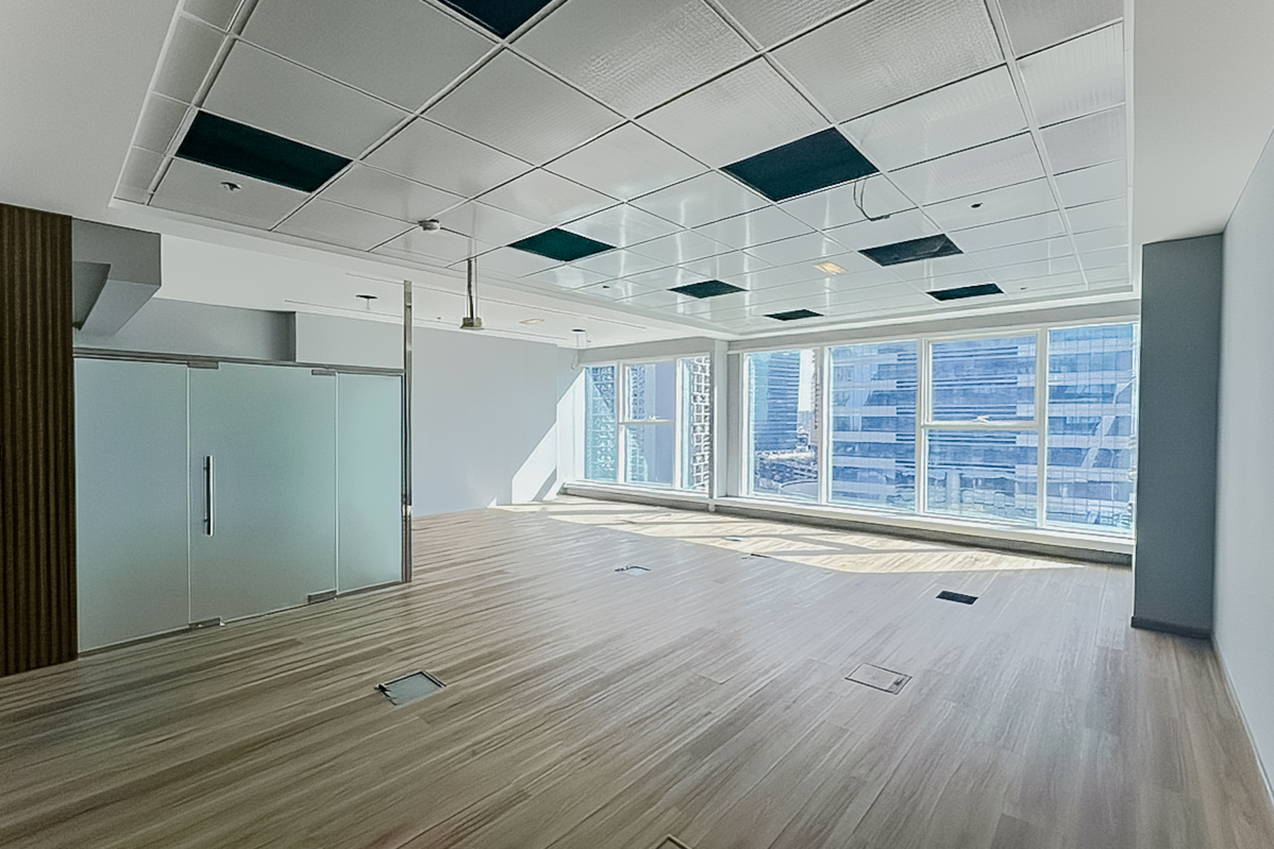 READY OFFICE  | FITTED | AMAZING CANAL VIEW