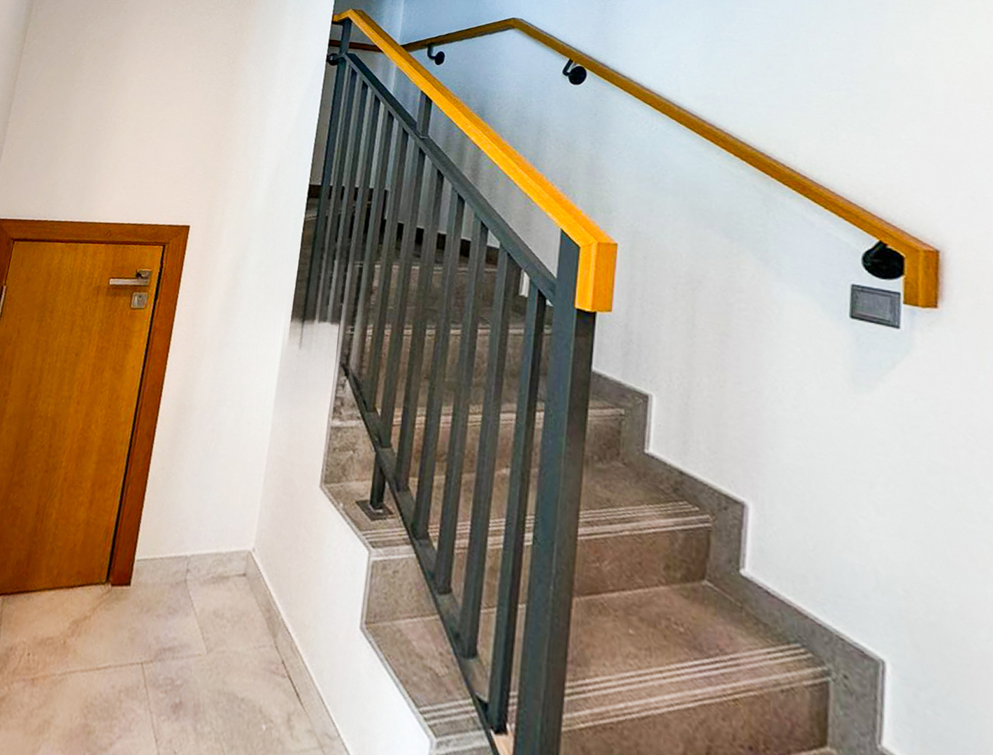 SINGLE ROW | CORNER UNIT | BRAND NEW | HUGE GARDEN