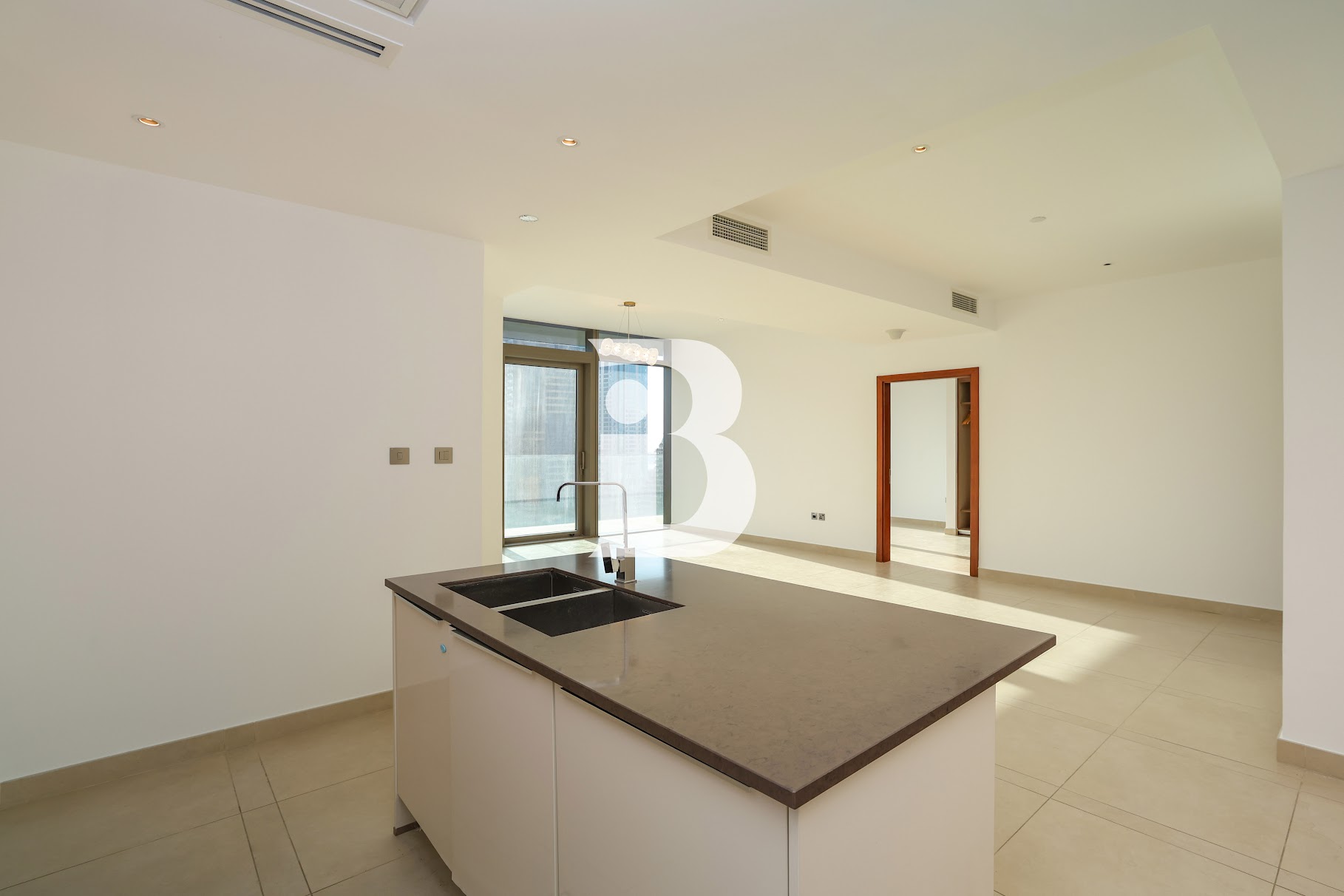 Ready to Move In | Spacious | Canal Views