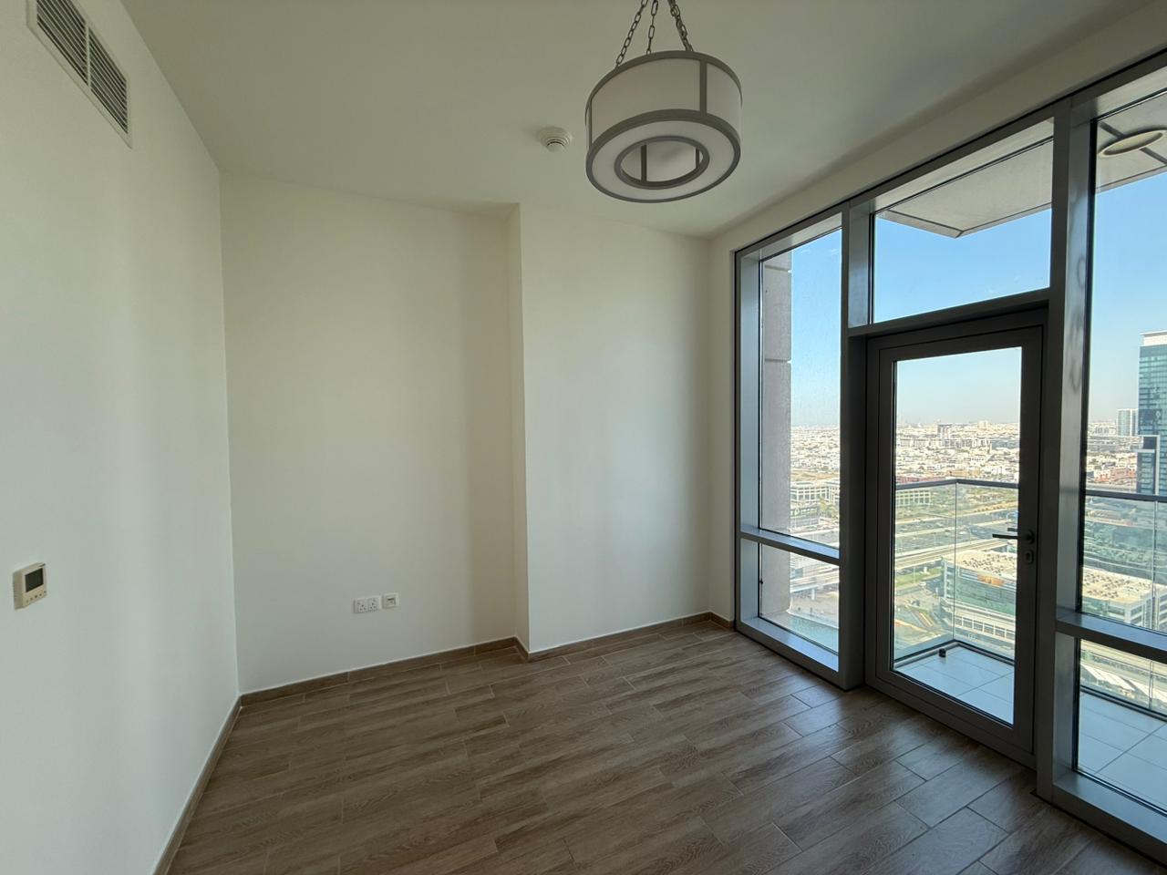 CANAL VIEW | PRIME LOCATION | VACANT UNIT