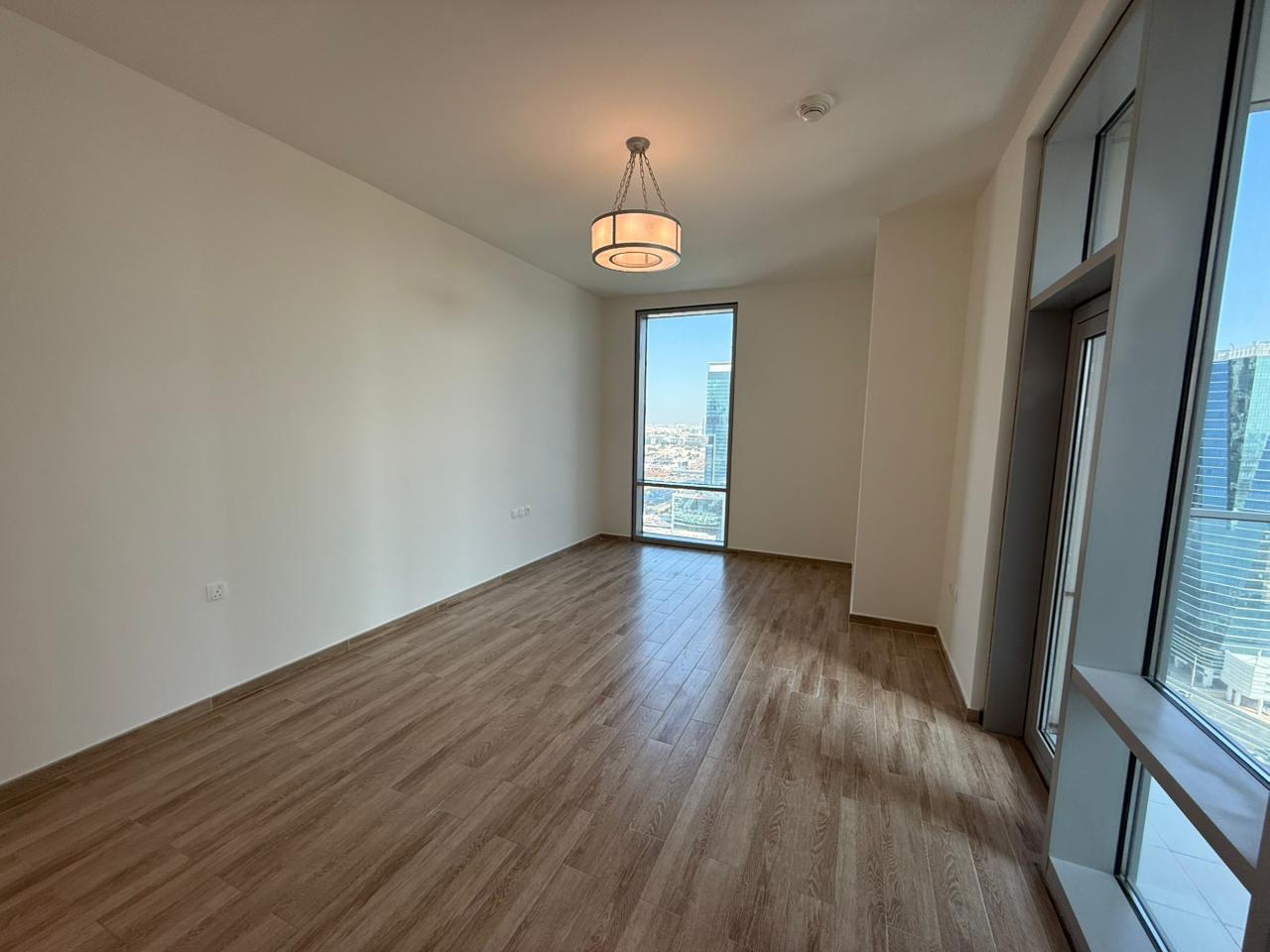 CANAL VIEW | PRIME LOCATION | VACANT UNIT