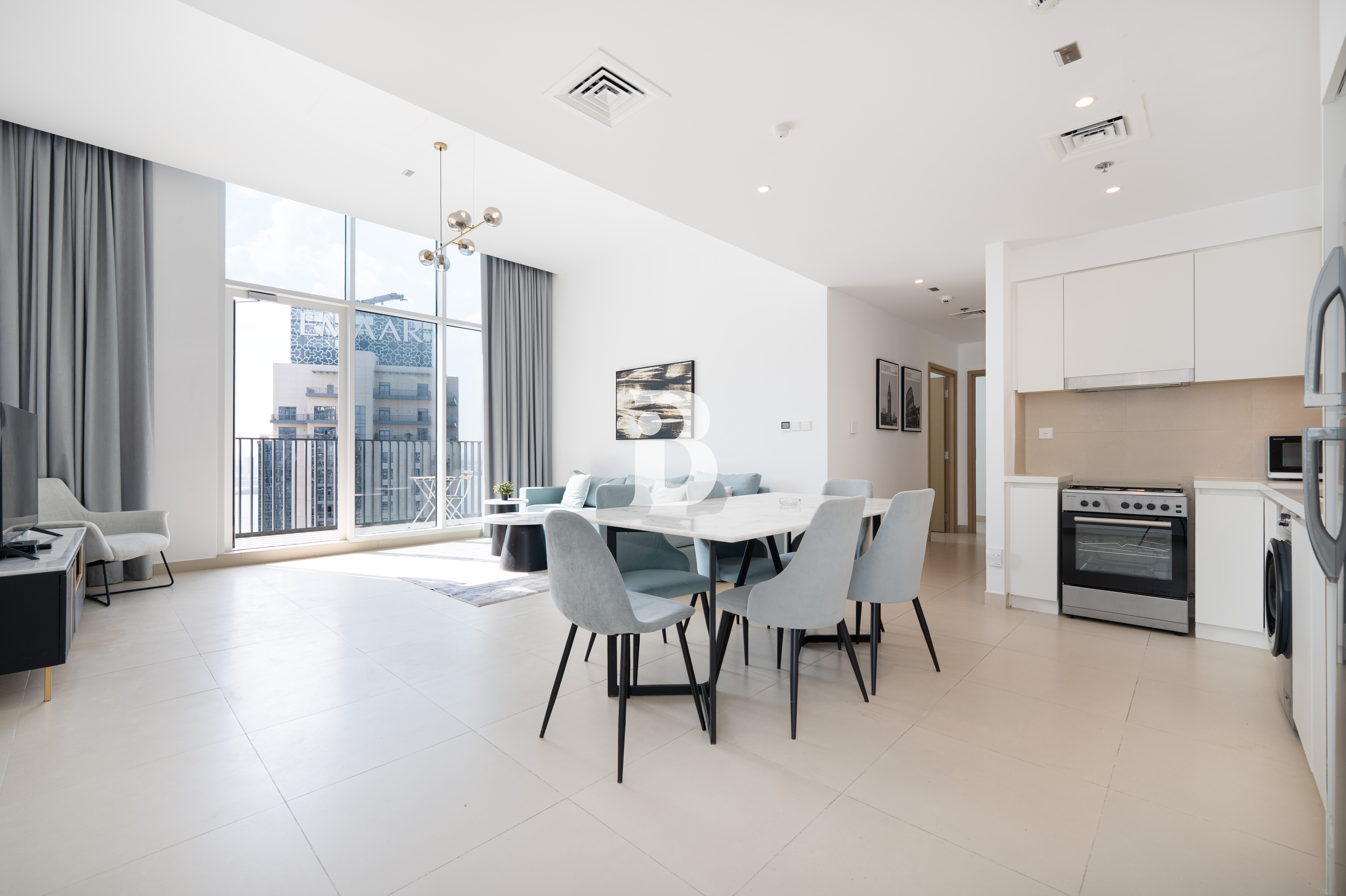 Spacious Layout | Modern Furniture | High Floor