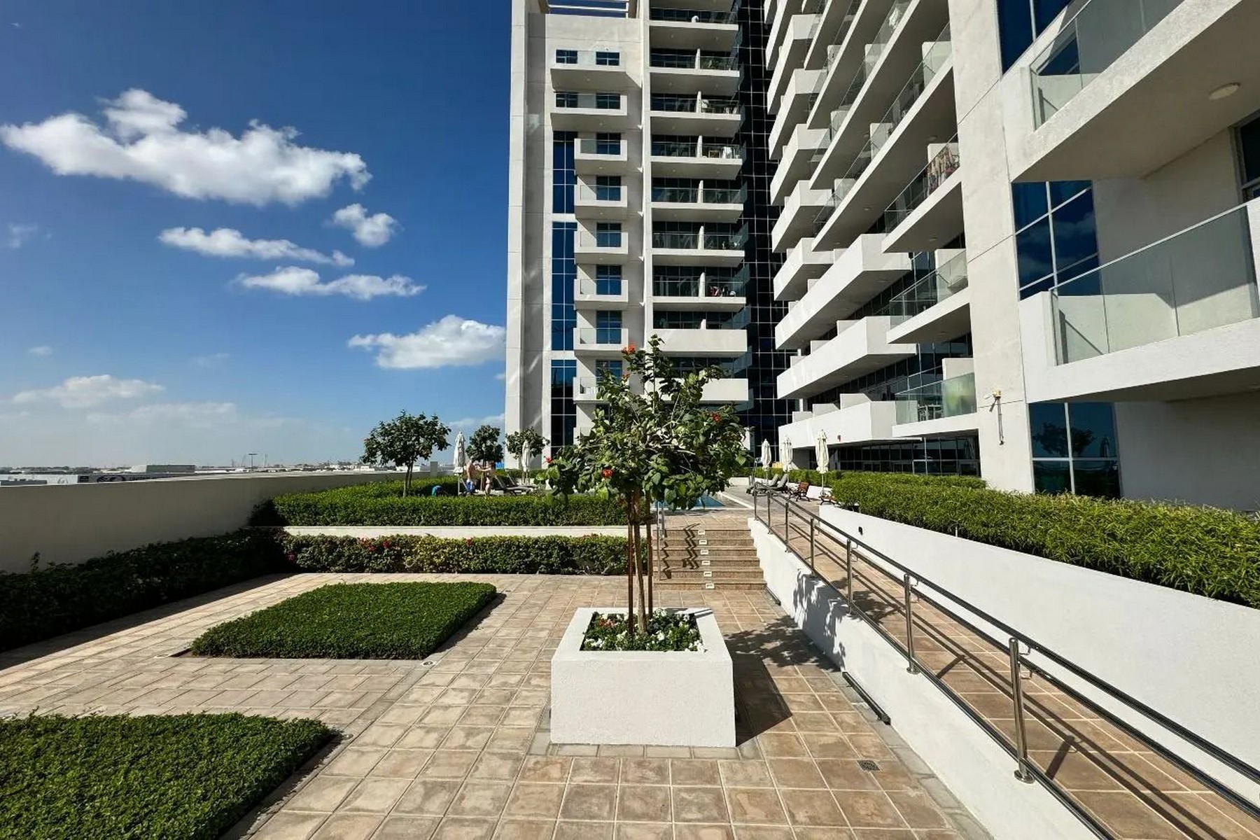 Close to Metro | Fully Furnished | Pool View