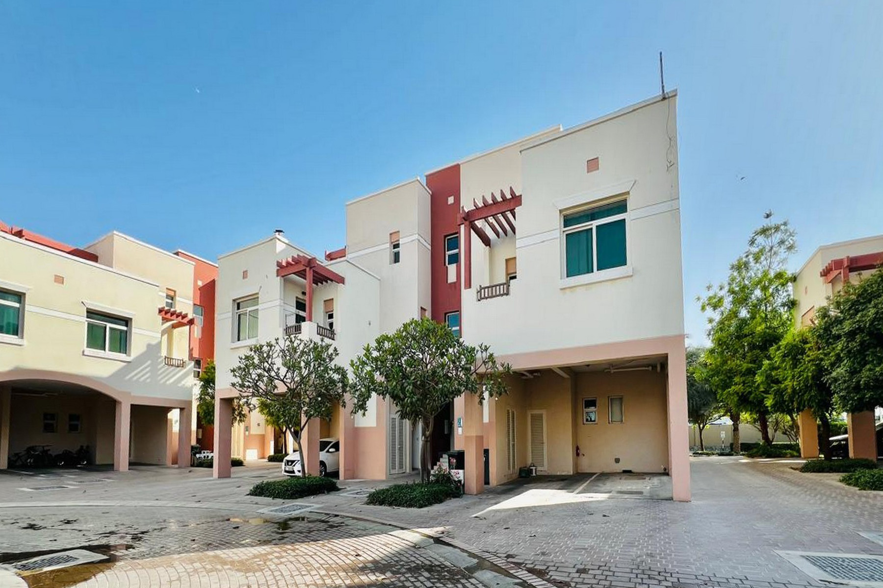 Pool View | Vacant | Great Community Ready To Move