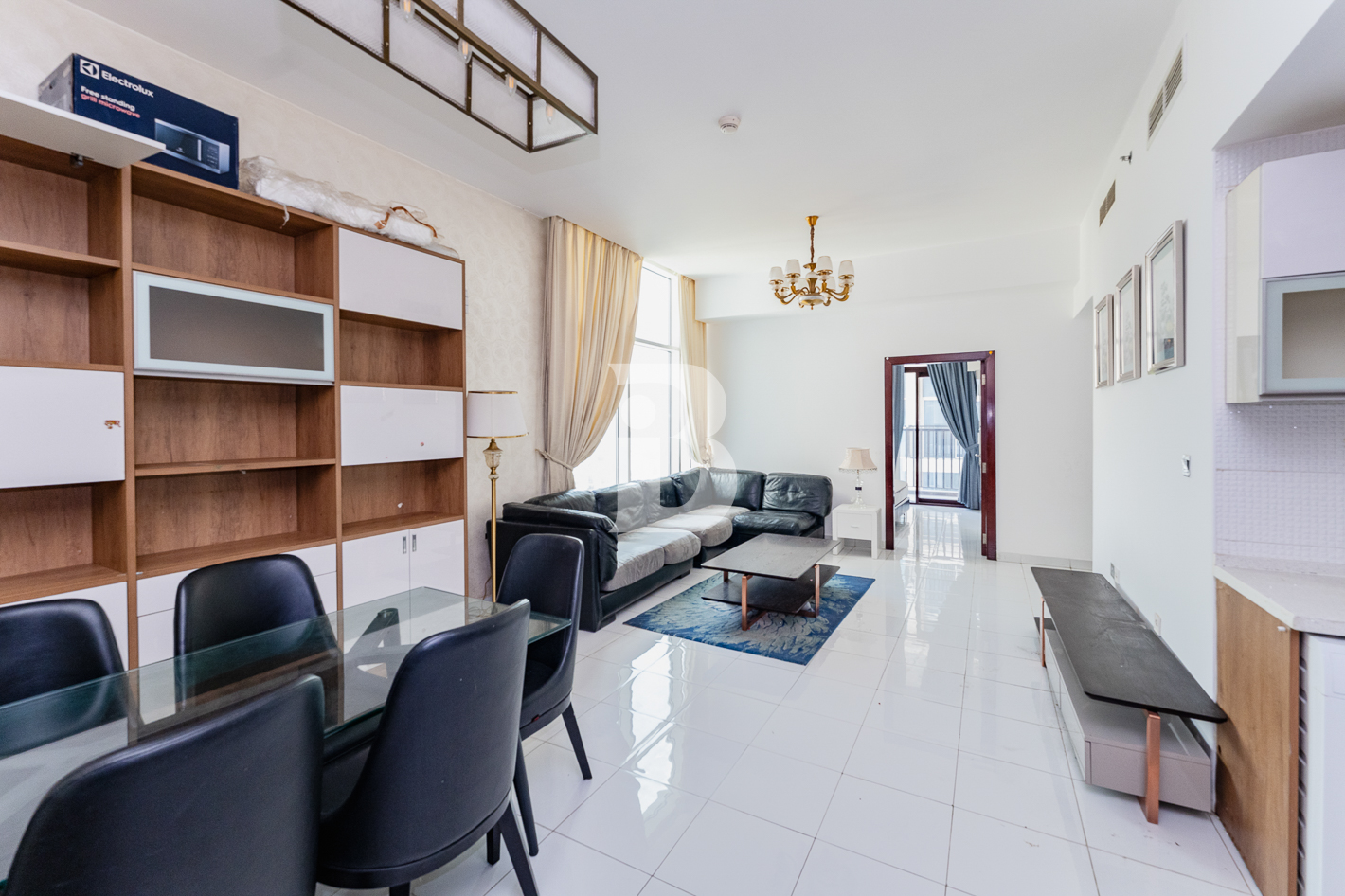 Elegant Vacant |Furnished |Investment  Explore 