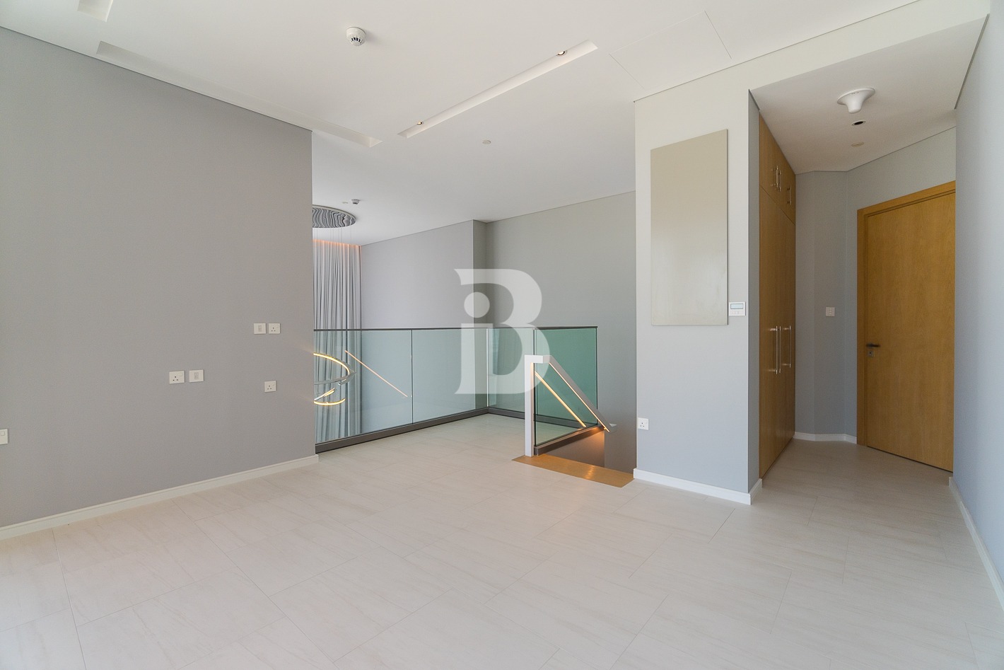 1 Bedroom Duplex | Vacant | Community Views 