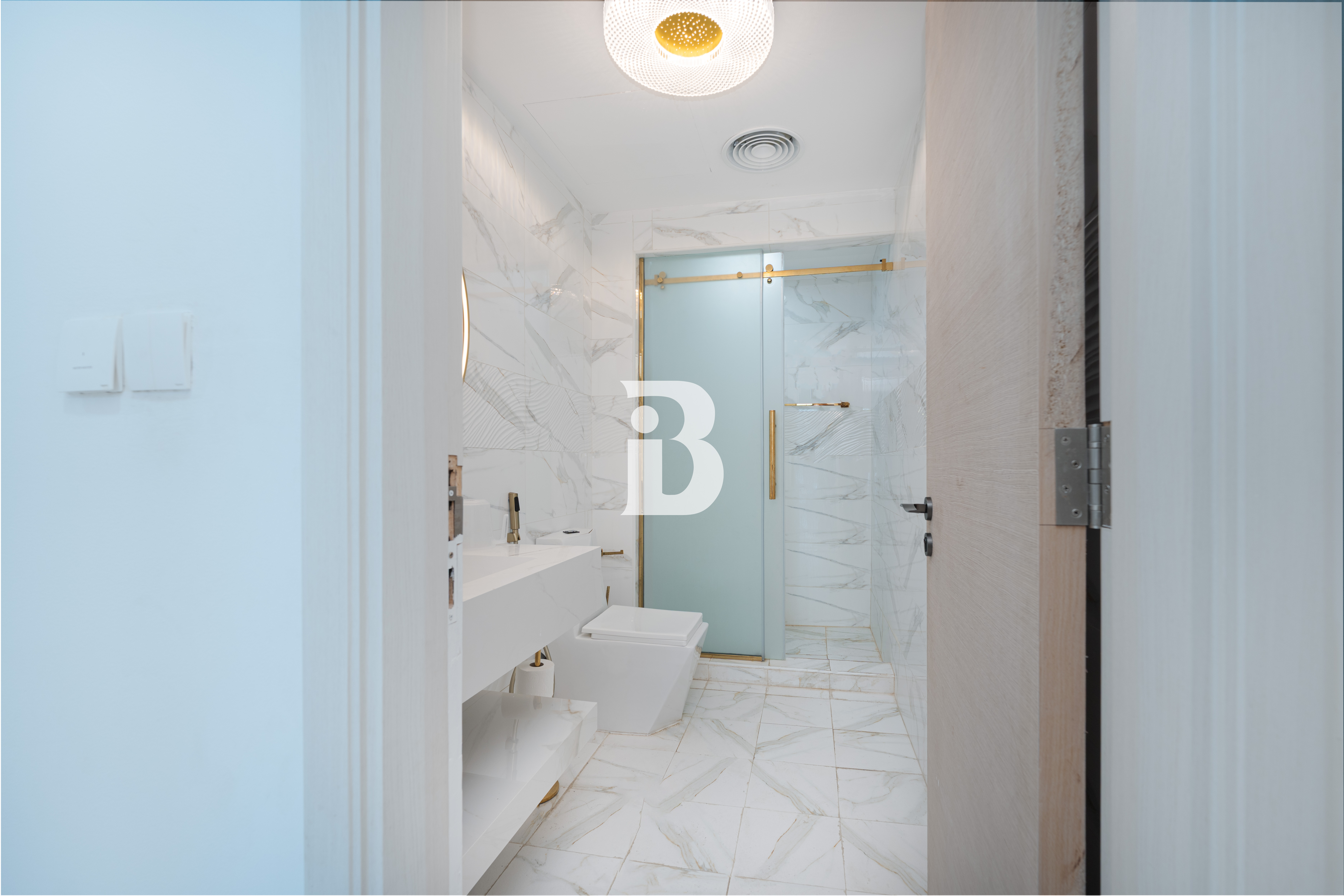 2 BR plus Maids Room | Upgraded Furnished