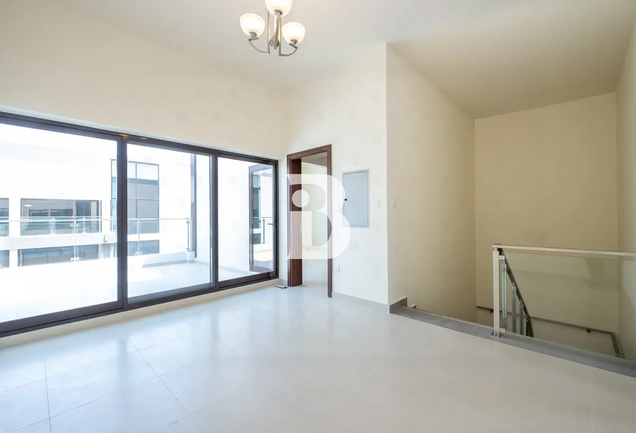 Best Price | Single Row | Family Community