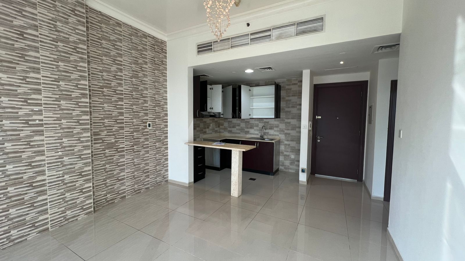 Spacious | Unfurnished | Ready to move in