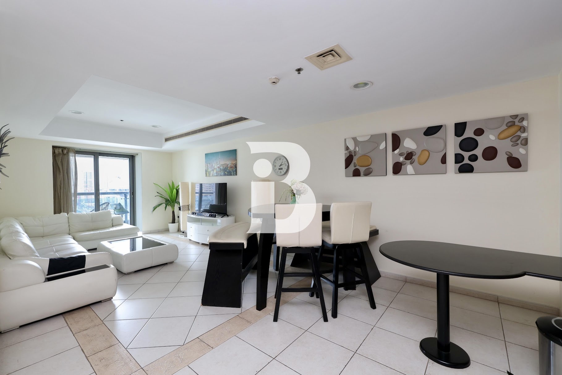 Bright | Fully Furnished | Vacant