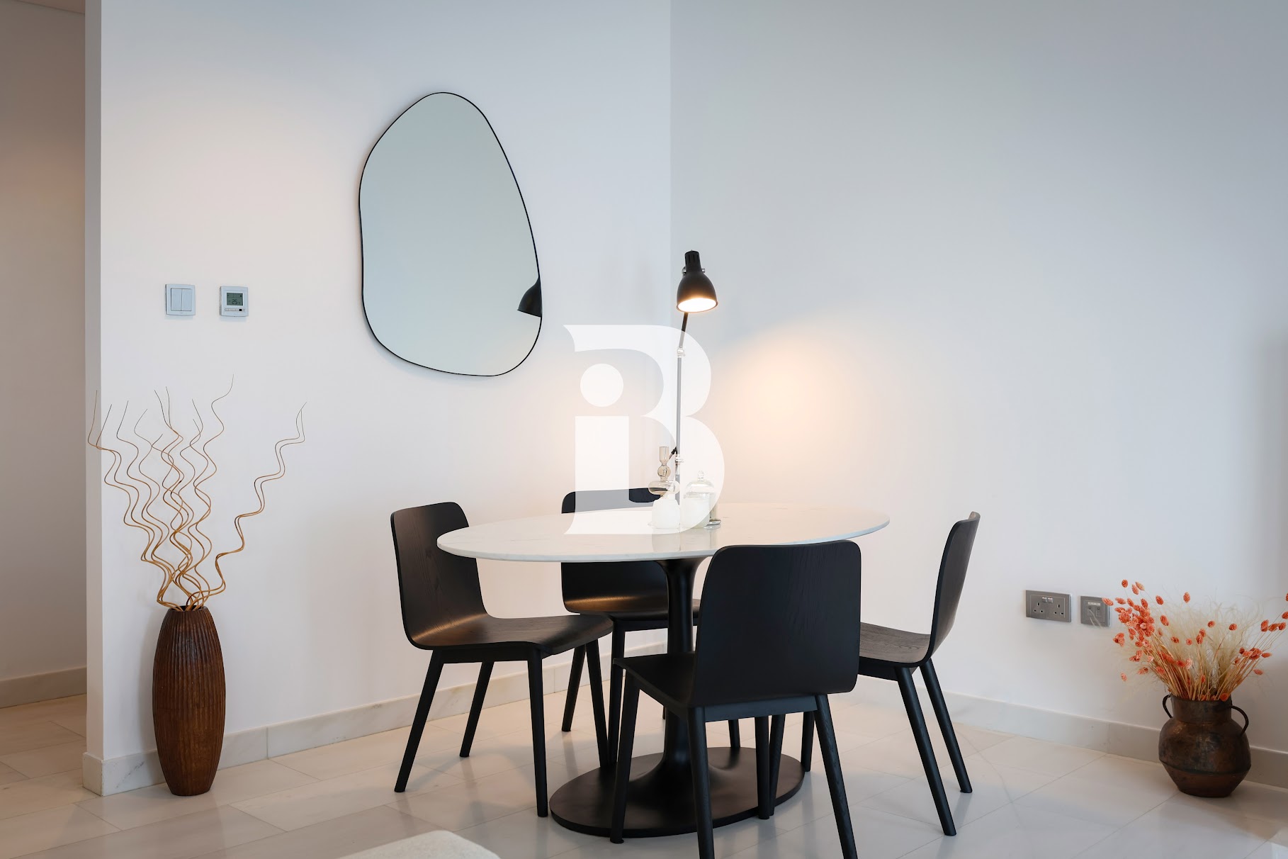 Stunning Sea Views | Bright and Huge Apt | Vacant