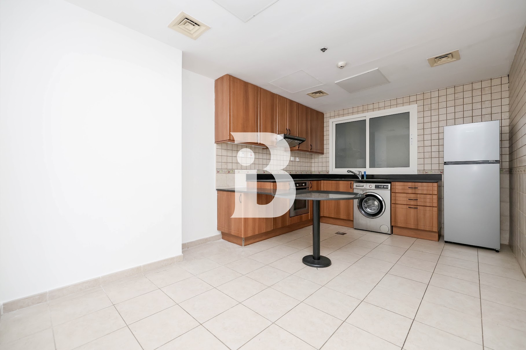 Bright and Spacious | Sea Views | Vacant